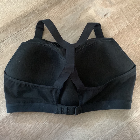 Victoria’s Secret Sports Bra Size 36DD - Picture 5 of 8